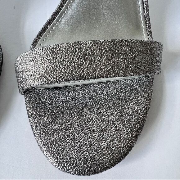 Katy Perry Women's The Melly Silver Ankle Strap Heeled Sandal Size 6 1/2 - Picture 5 of 9